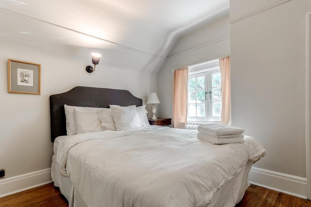 Four Bedroom Rosedale Home 多伦多 外观 照片